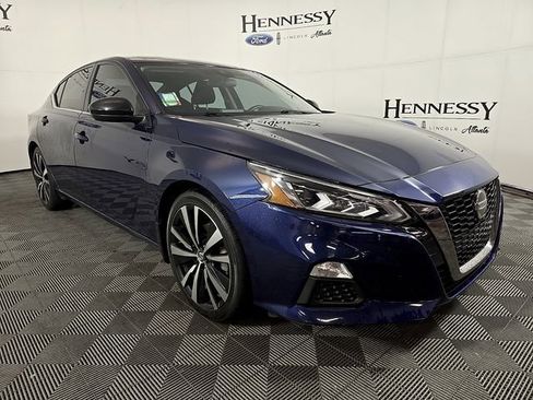 Used 2021 Nissan Altima 2.5 SR FWD image 4