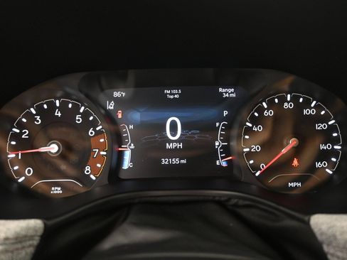 Used 2023 Jeep Compass Latitude AWD/4WD image 14