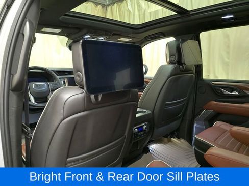Used 2024 GMC Yukon Denali Ultimate AWD/4WD image 33