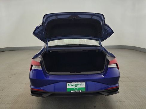 Used 2022 Hyundai Elantra SEL FWD image 29
