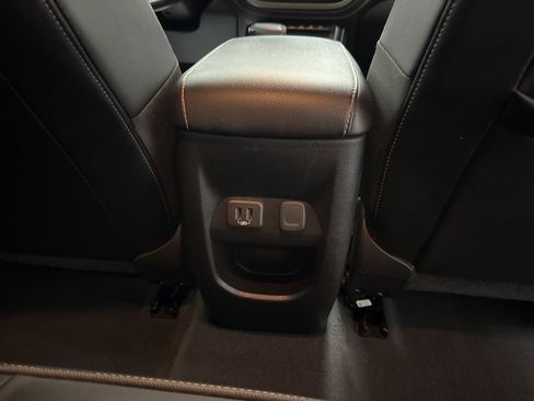 Used 2019 GMC Canyon Denali image 16