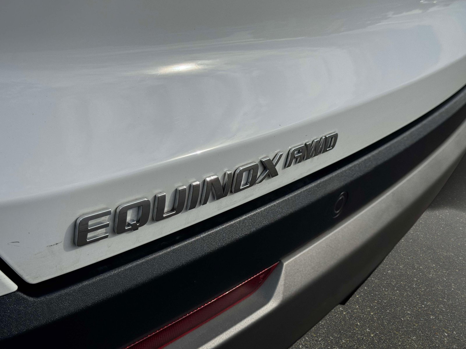 Used 2025 Chevrolet Equinox LT w/ Convenience Package II AWD/4WD image 9