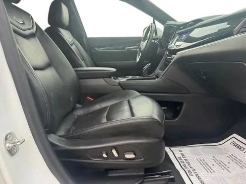 Used 2024 Cadillac XT6 Premium Luxury w/ Technology Package AWD/4WD image 14