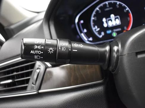 Used 2021 Honda Accord EX-L image 24