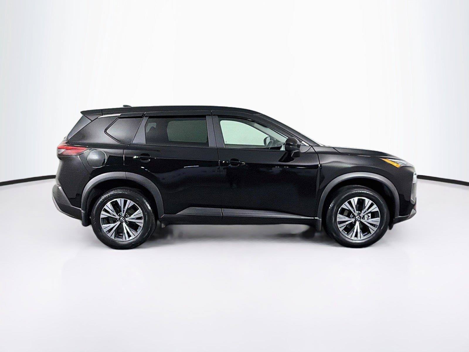 Used 2023 Nissan Rogue SV AWD/4WD image 12