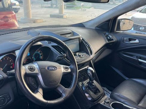 Used 2015 Ford Escape Titanium FWD image 8