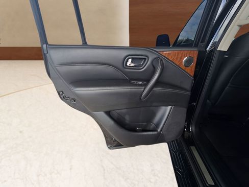 Used 2018 INFINITI QX80 2WD w/ Driver Assistance Package image 70