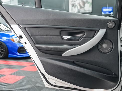 Used 2014 BMW 335i xDrive Sedan AWD/4WD image 36