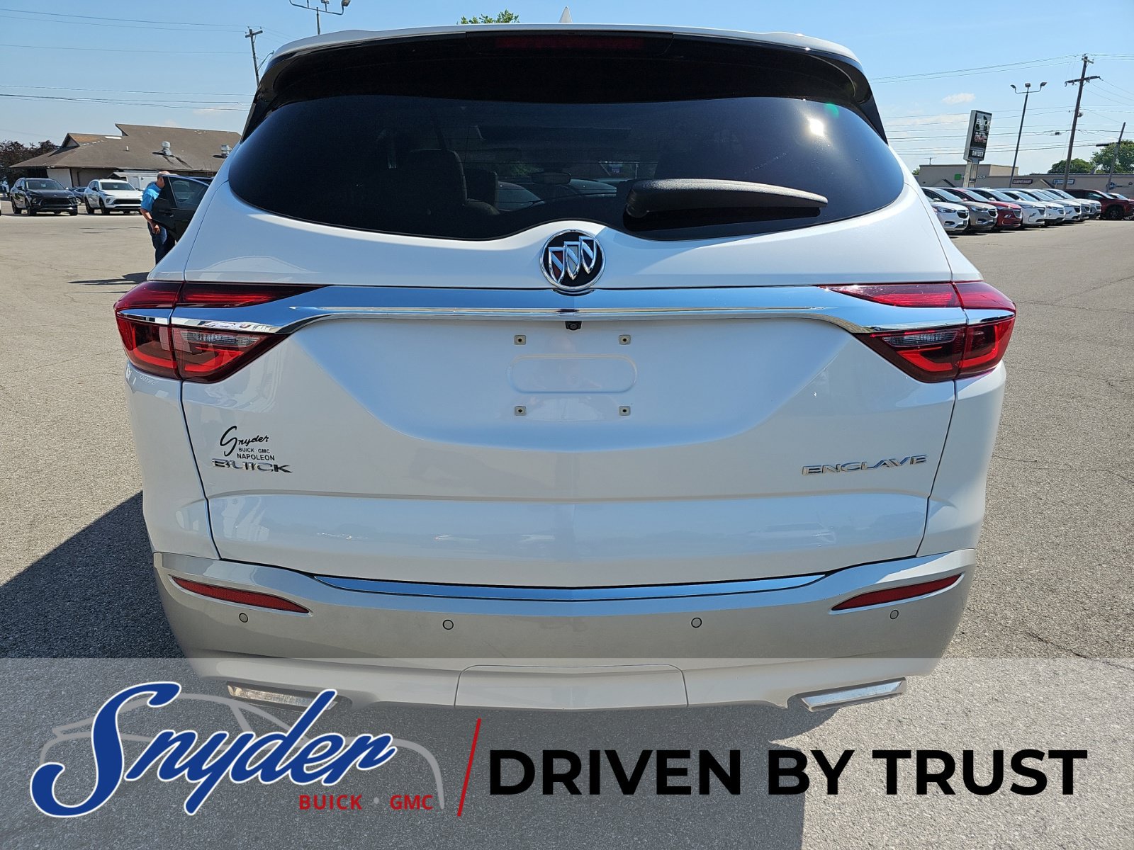 Used 2018 Buick Enclave Premium FWD image 6