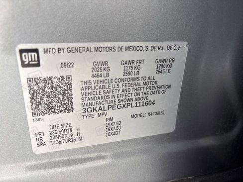 Used 2023 GMC Terrain SLT w/ Elevation Edition image 10