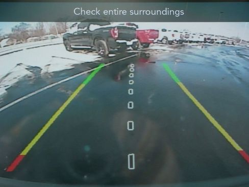 Used 2020 Jeep Cherokee Limited image 24