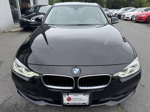 Used 2018 BMW 320i xDrive Sedan w/ Convenience Package AWD/4WD image 2