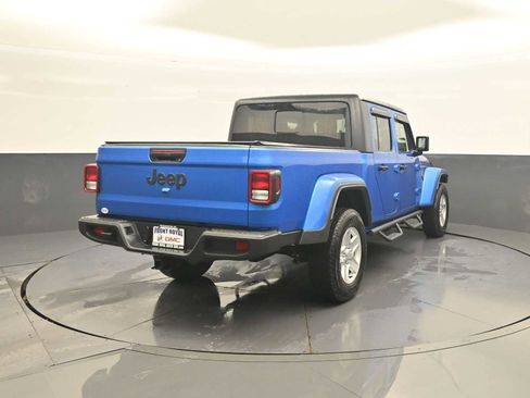 Used 2021 Jeep Gladiator Sport AWD/4WD image 7