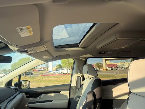 New 2026 Honda Odyssey Elite image 17