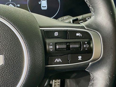Certified 2025 Kia Sportage X-Pro AWD/4WD image 12