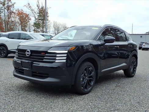 New 2026 Nissan Kicks SR w/ SR Premium Package image 3