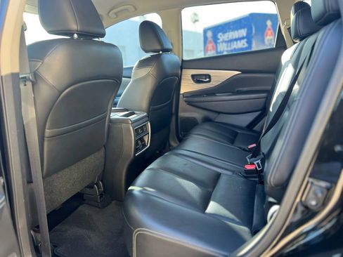 Used 2016 Nissan Murano Platinum image 16