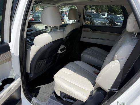 Used 2021 Hyundai Palisade SEL w/ Premium Package FWD image 22