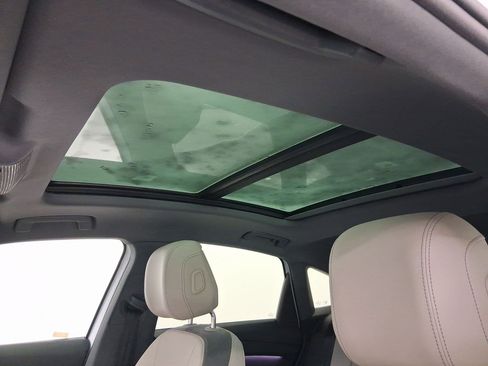 Used 2023 Audi Q4 e-tron Prestige image 14