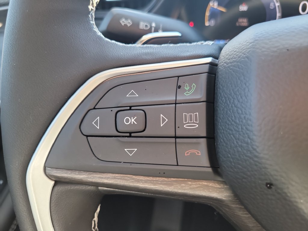 New 2027 Jeep Grand Cherokee Altitude AWD/4WD image 34