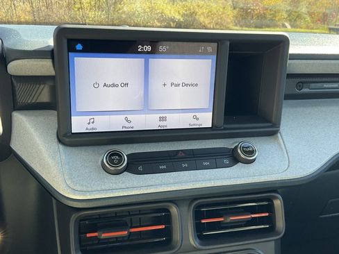 Used 2024 Ford Maverick XLT image 3