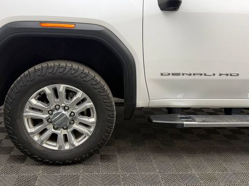 Used 2020 GMC Sierra 2500 Denali w/ Denali Ultimate Package AWD/4WD image 11