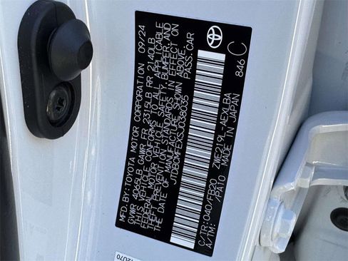 Used 2025 Toyota Corolla LE image 27