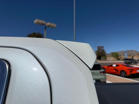 Used 2023 Chevrolet Silverado 1500 High Country w/ Technology Package image 13