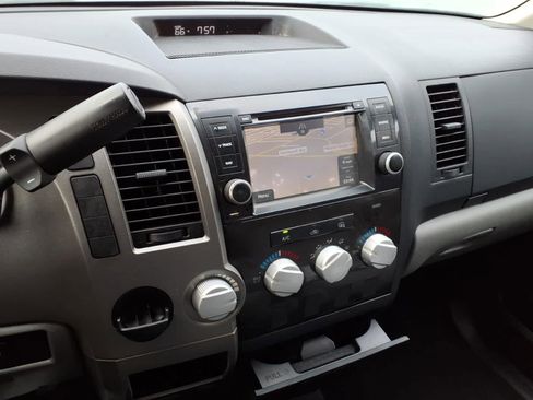 Used 2013 Toyota Tundra 2WD Double Cab w/ Tow Pkg image 23