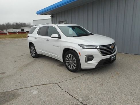 Used 2022 Chevrolet Traverse Premier image 5