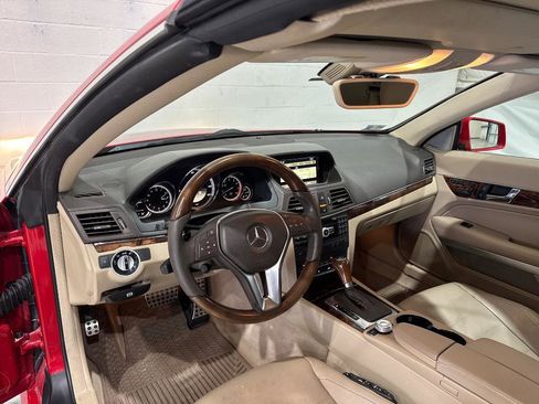 Used 2012 Mercedes-Benz E 550 Cabriolet image 16