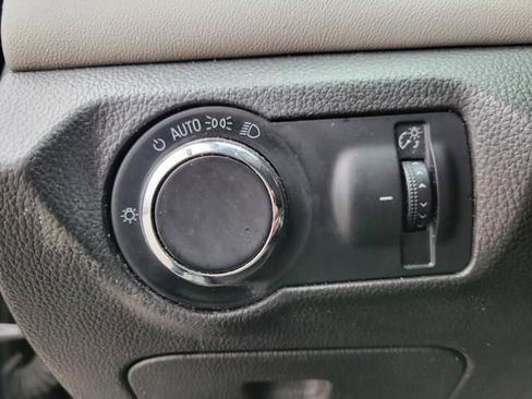 Used 2013 Chevrolet Cruze LT image 19