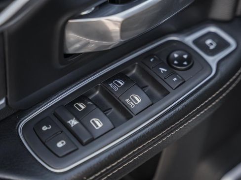 Used 2021 RAM 3500 Laramie w/ Night Edition image 48