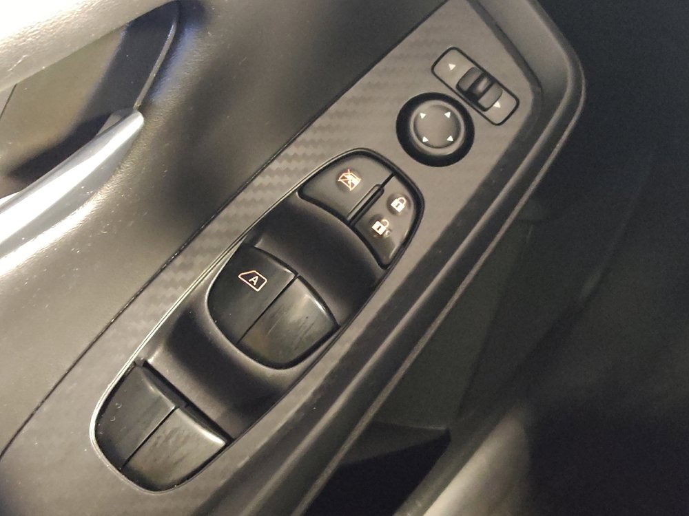 Used 2024 Nissan Sentra SV FWD image 27