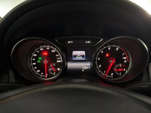 Certified 2018 Mercedes-Benz GLA 250 image 31