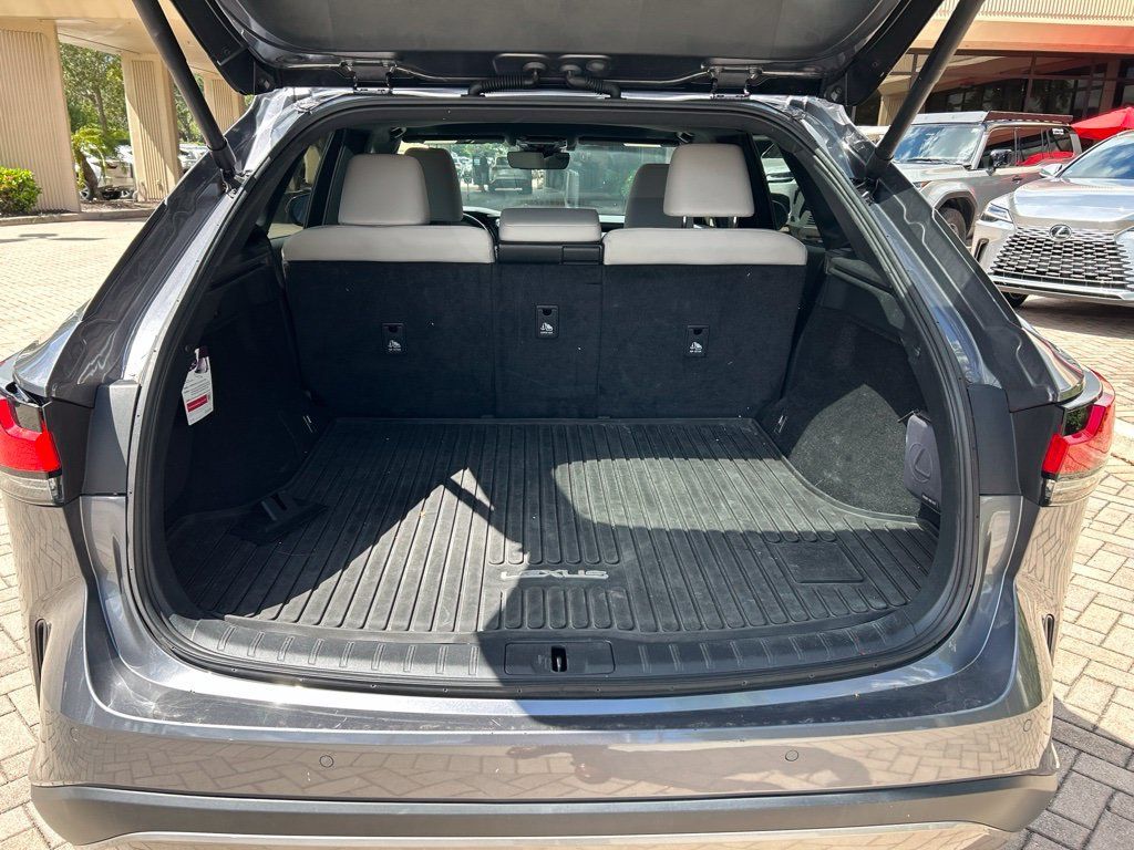 Used 2023 Lexus RX 350 Premium w/ Accessory Package FWD image 4