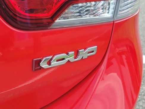 Used 2010 Kia Forte Koup SX w/ Leather Pkg FWD image 9