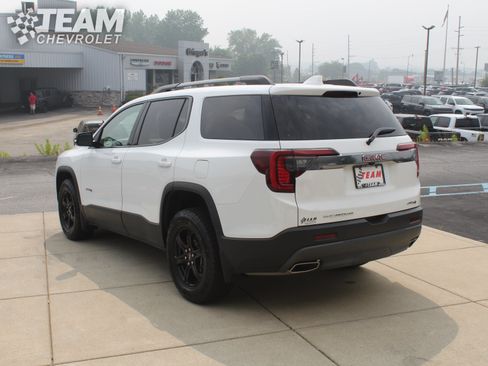Used 2023 GMC Acadia AT4 AWD/4WD image 6