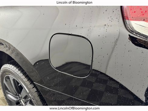 Used 2023 Lincoln Navigator L Reserve w/ Equipment Group 201A image 14