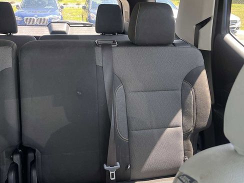 Used 2019 Chevrolet Traverse LS FWD image 33