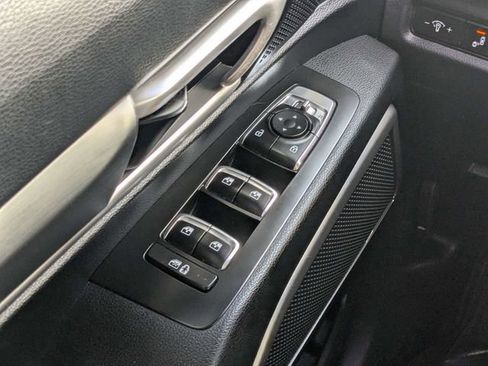 Used 2022 Kia Telluride LX AWD/4WD image 21