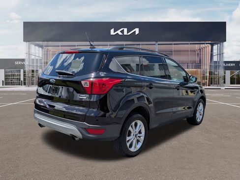 Used 2019 Ford Escape SEL FWD image 4