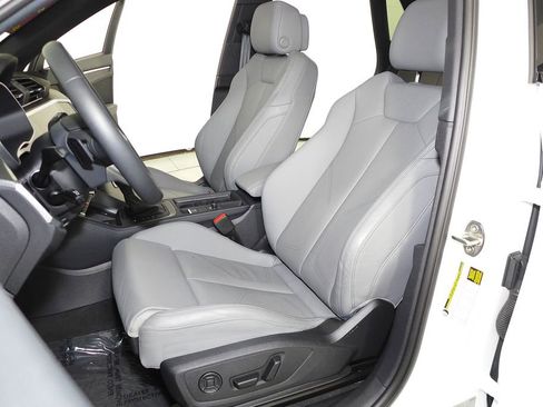 Used 2025 Audi Q3 2.0T Premium w/ Convenience Package image 22