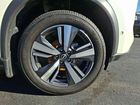 Certified 2023 Nissan Rogue SL w/ SL Premium Package AWD/4WD image 8
