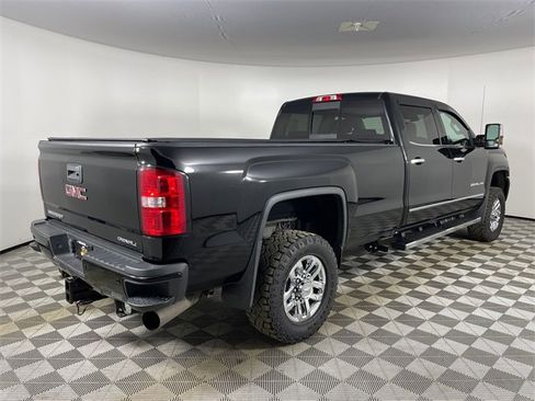 Certified 2019 GMC Sierra 3500 Denali image 26