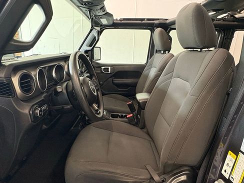 Used 2018 Jeep Wrangler Unlimited Sport AWD/4WD image 13