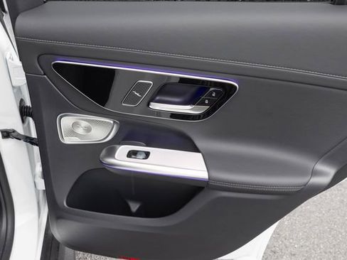 New 2026 Mercedes-Benz GLC 300 4MATIC image 18