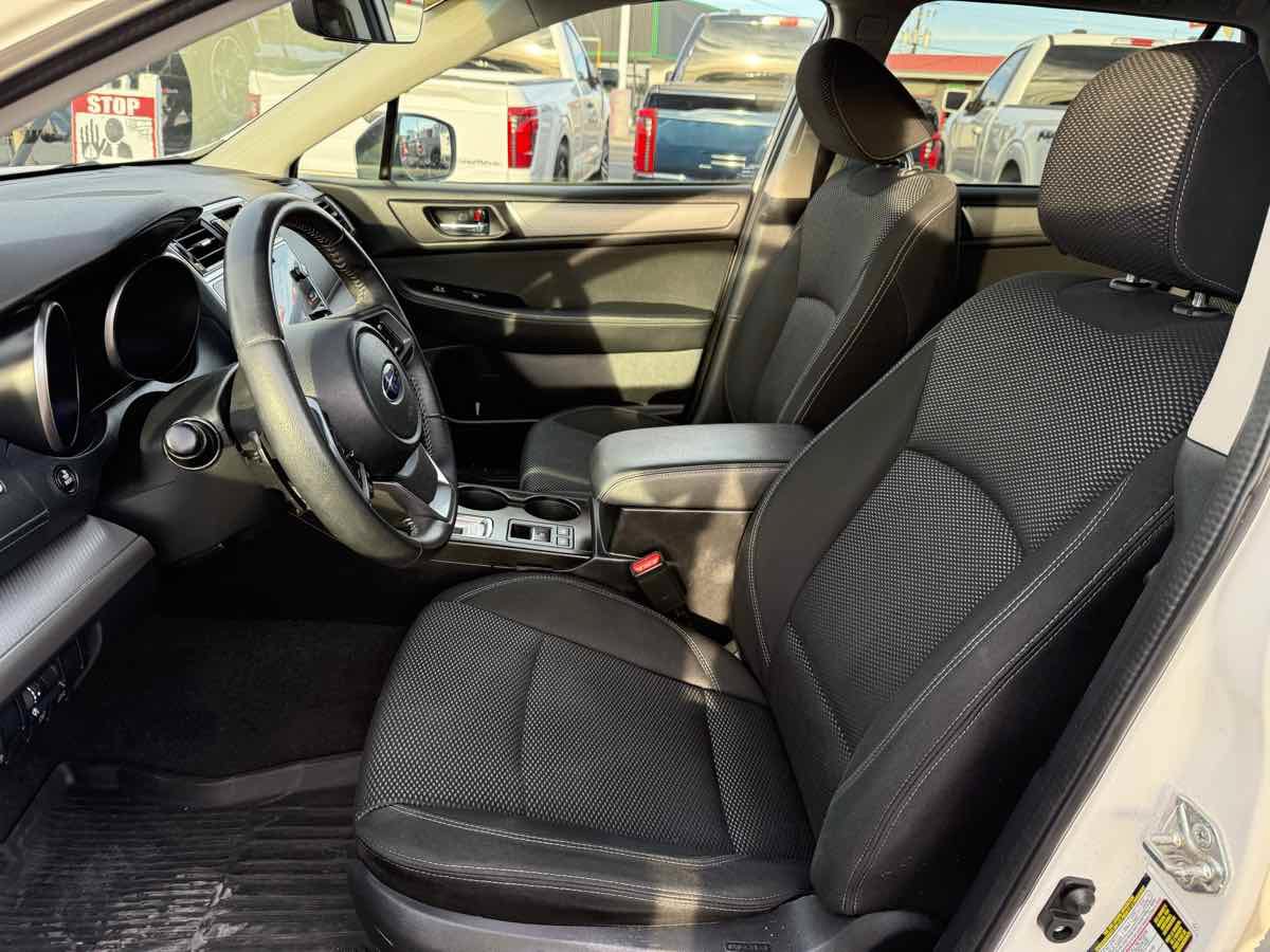 Used 2019 Subaru Outback 2.5i Premium w/ Popular Package #2 AWD/4WD image 9