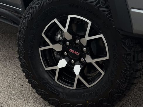 New 2026 GMC Canyon AT4X AWD/4WD image 11
