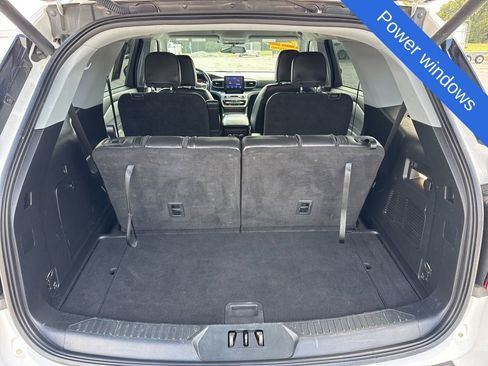 Used 2023 Ford Explorer XLT w/ Equipment Group 202A image 14